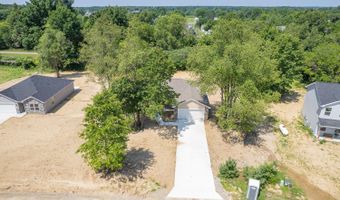2771 Gady Pines Dr, Adrian, MI 49221