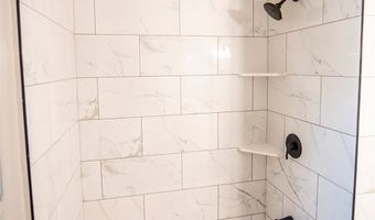 99-822 Nahiolea St, Aiea, HI 96701