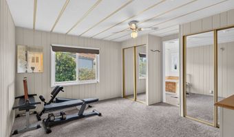 21986 LAUREL Ave, Aurora, OR 97002