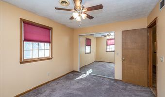 1260 Meadowview Ln, Amherst, OH 44001