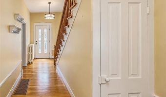 330 Alby St, Alton, IL 62002