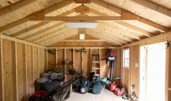 2 Grand St, Alloway, NJ 07422