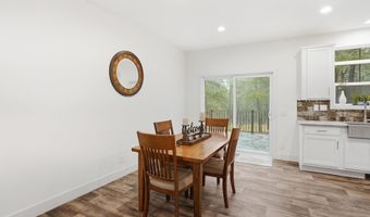 10790 Downhill Dr, Belle Fourche, SD 57717