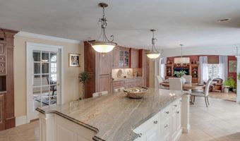 5 Pembroke Way, Bedford, NH 03110