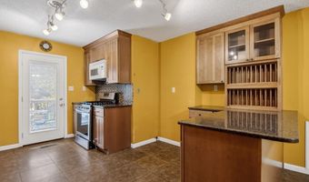 1220 Pine Forest Dr, Benton, AR 72019