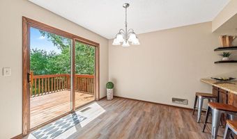 1088 Whitney Dr, Apple Valley, MN 55124