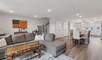15623 Fairbrook Ct, Apple Valley, MN 55124