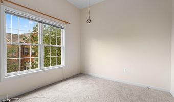 417 CLAYTON Ln, Alexandria, VA 22304