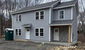 72 Wilbur Rd, Lincoln, RI 02865
