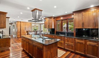 56 Oak Dr, Bedford, NH 03110