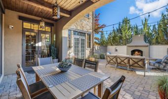 22887 Ghost Tree Ln, Bend, OR 97701