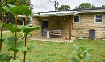 139 Factory Dr, Austin, IN 47102