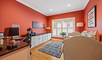 305 Richmond Glen Dr, Cheshire, CT 06410
