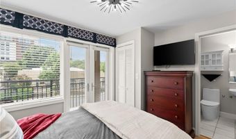 250 W Broad St 205, Athens, GA 30601