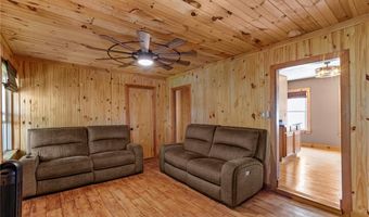 43 Pearl St, Lincoln, RI 02838