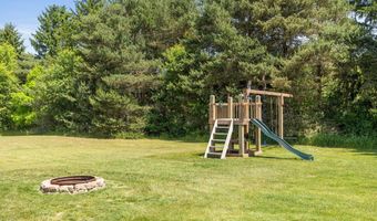 6669 Fillmore St, Allendale, MI 49401