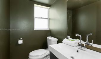 9440 W Bay Harbor Dr 2A, Bay Harbor Islands, FL 33154