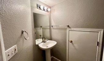 1631 N Garrett Dr, Chandler, AZ 85225