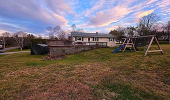 7 Westwood Pkwy, Barre, VT 05641