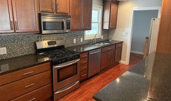 16 Canterbury, Athens, OH 45701