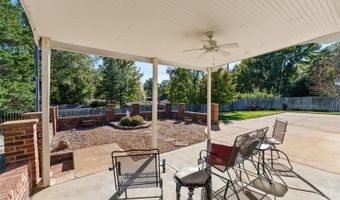 15314 Clayton Rd, Ballwin, MO 63011