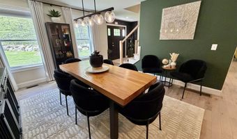 16 Stagecoach Rd, Barrington, NH 03825