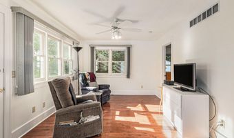 1210 Henry St, Ann Arbor, MI 48104
