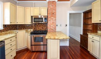 518 N PATRICK St, Alexandria, VA 22314