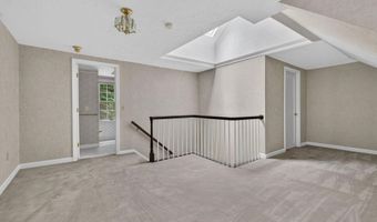 28 Buttonwood Rd, Bedford, NH 03110