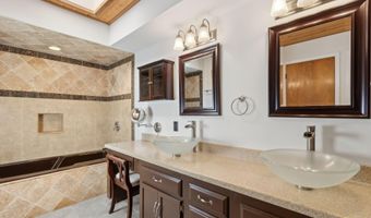 2058 BEACH Ave, Atlantic Beach, FL 32233