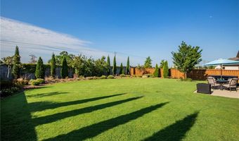8704 W Flycatcher Pl, Bentonville, AR 72713