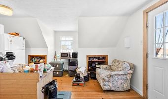 442 Dodge St, Block Island, RI 02807