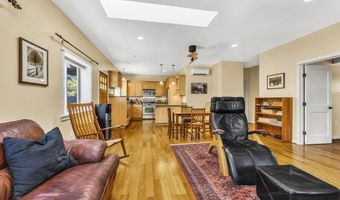 1245 Iowa St, Ashland, OR 97520