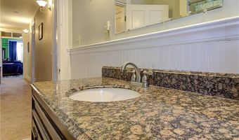 13 Blackstone St, Cumberland, RI 02864