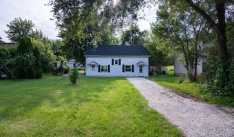 42448 N Lake Ave, Antioch, IL 60002