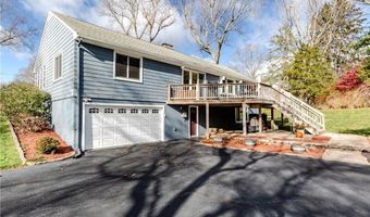 33 Rosewood Ln, Cumberland, RI 02864