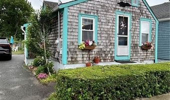 302 State St, Bristol, RI 02809