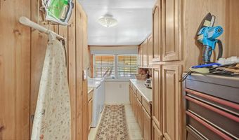 958 W Hunt Rd, Alcoa, TN 37701
