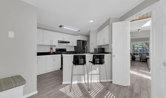 21178 WILDFLOWER Sq, Ashburn, VA 20147