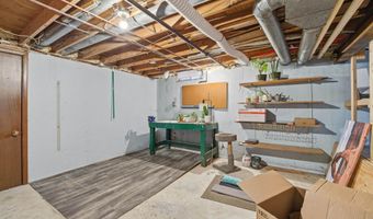 3145 N MORRISON St, Appleton, WI 54911