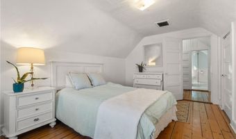 34 Bull St, Newport, RI 02840