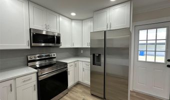 6013 FORTUNE Pl 6013, Apollo Beach, FL 33572