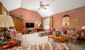 37 Hannah Lee Rd, Barnegat, NJ 08005