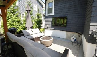 26 Oneil St, Bergenfield, NJ 07621