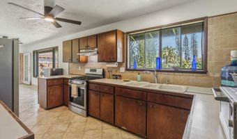 145 S Holokai Rd, Haiku, HI 96708