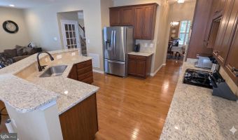 43161 BARNSTEAD Dr, Ashburn, VA 20148