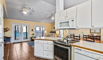 8 Bass St, Alligator Point, FL 32346