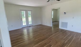 212 Cornfield Ln, Appomattox, VA 24522