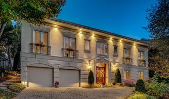 4744 34TH St N, Arlington, VA 22207
