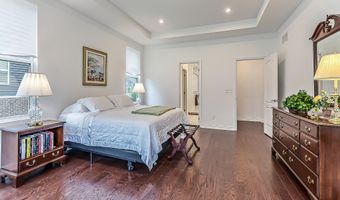 2448 Meadow Hills Dr, Ann Arbor, MI 48108